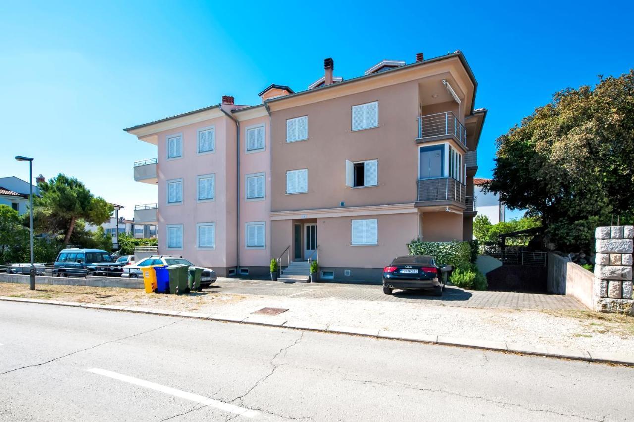 F&R Apartments II Rovinj Bagian luar foto