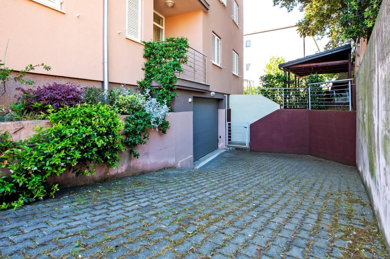 F&R Apartments II Rovinj Bagian luar foto